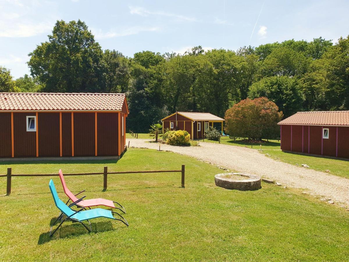 Les Chalets Du Quignon Autry-le-Chatel エクステリア 写真