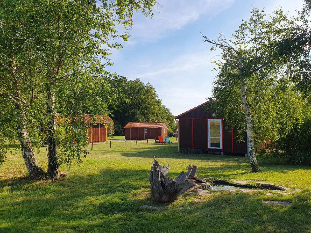 Les Chalets Du Quignon Autry-le-Chatel エクステリア 写真