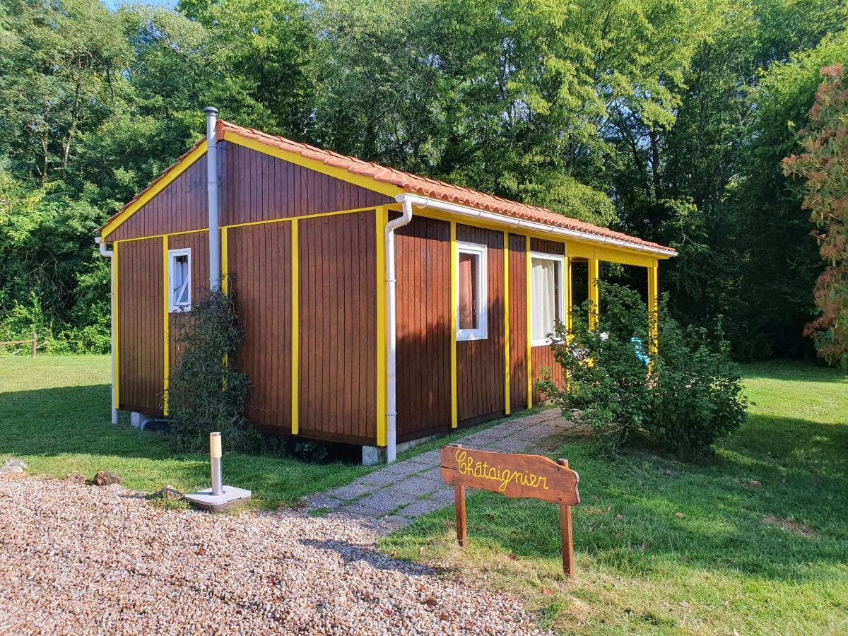 Les Chalets Du Quignon Autry-le-Chatel エクステリア 写真